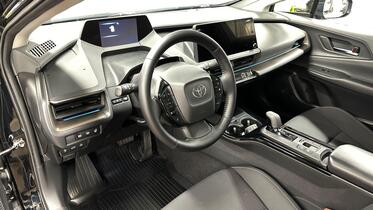 Toyota Prius Plug-in vaihtoauto