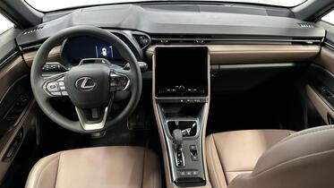 Lexus LBX vaihtoauto