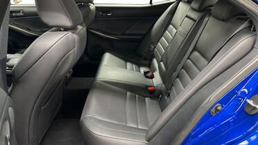 Lexus IS vaihtoauto