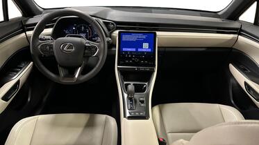 Lexus LBX vaihtoauto