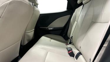 Lexus LBX vaihtoauto