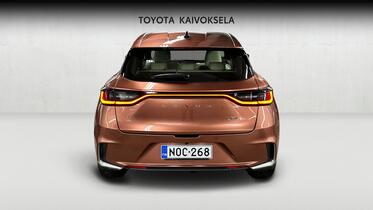 Lexus LBX vaihtoauto