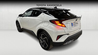 Toyota C-HR vaihtoauto