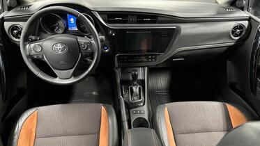 Toyota Auris vaihtoauto