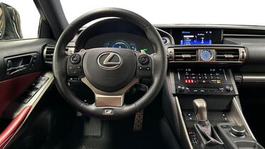 Lexus IS vaihtoauto