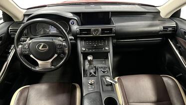 Lexus IS vaihtoauto
