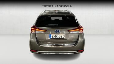 Toyota Auris vaihtoauto