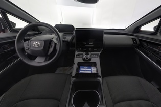 Toyota bZ4X vaihtoauto