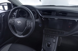 Toyota Auris vaihtoauto