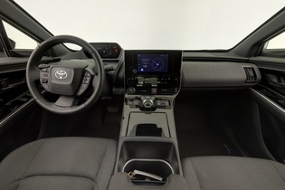 Toyota bZ4X vaihtoauto