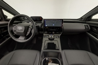 Toyota bZ4X vaihtoauto