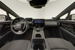 Toyota bZ4X vaihtoauto