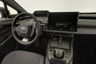 Toyota bZ4X vaihtoauto