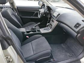 Subaru Legacy vaihtoauto