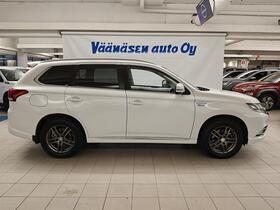 Mitsubishi Outlander PHEV vaihtoauto