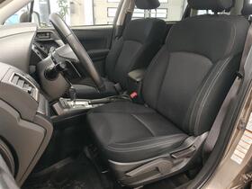 Subaru Forester vaihtoauto