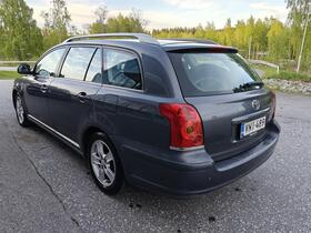 Toyota Avensis vaihtoauto