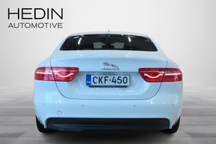 Jaguar XE vaihtoauto