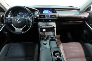 Lexus IS vaihtoauto