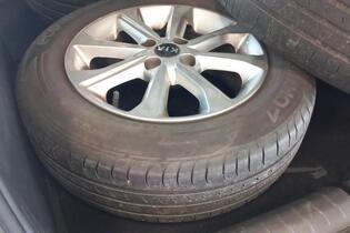 Kia Stonic vaihtoauto