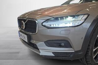 Volvo V90 Cross Country vaihtoauto