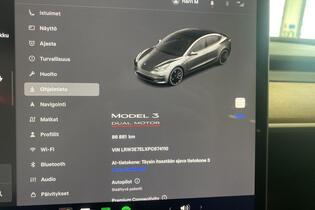 Tesla Model 3 vaihtoauto