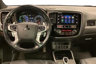 Mitsubishi Outlander PHEV vaihtoauto