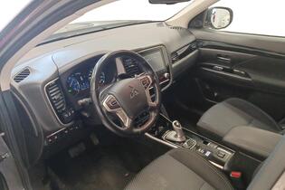 Mitsubishi Outlander PHEV vaihtoauto