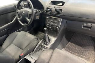 Toyota Avensis vaihtoauto