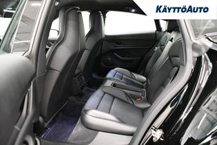 Porsche Taycan vaihtoauto