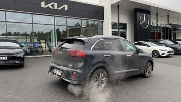 Kia Niro plug-in vaihtoauto