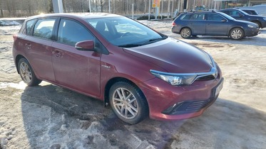 Toyota Auris vaihtoauto