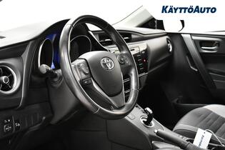 Toyota Auris vaihtoauto