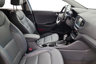 Hyundai IONIQ hybrid vaihtoauto