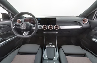 Mercedes-Benz EQB vaihtoauto