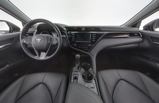 Toyota Camry vaihtoauto