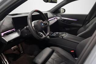 BMW i5 M60 vaihtoauto