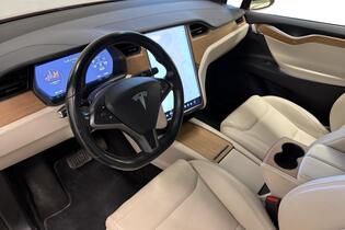 Tesla Model X vaihtoauto