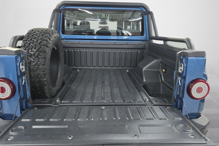 Ineos Grenadier vaihtoauto