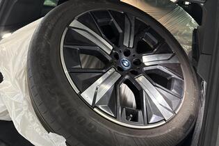 BMW iX vaihtoauto