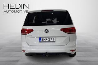 Volkswagen Touran vaihtoauto