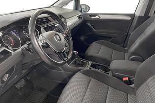 Volkswagen Touran vaihtoauto