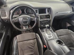 Audi Q7 vaihtoauto