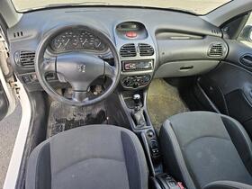 Peugeot 206 vaihtoauto