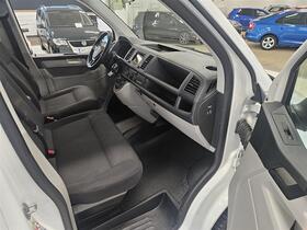 Volkswagen Caravelle vaihtoauto