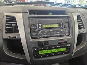 Toyota Hilux vaihtoauto