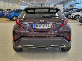 Toyota C-HR vaihtoauto