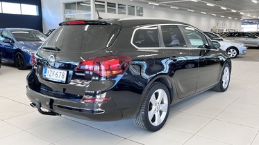 Opel Astra vaihtoauto