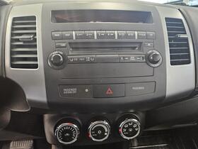 Mitsubishi Outlander vaihtoauto