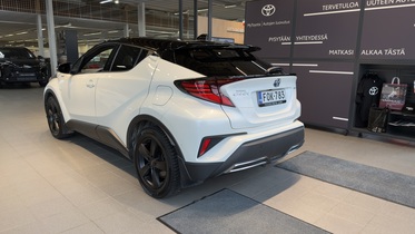 Toyota C-HR vaihtoauto
